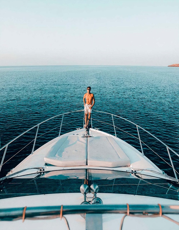 Аренда моторной яхты Sunseeker Manhattan 54 в Миконосе